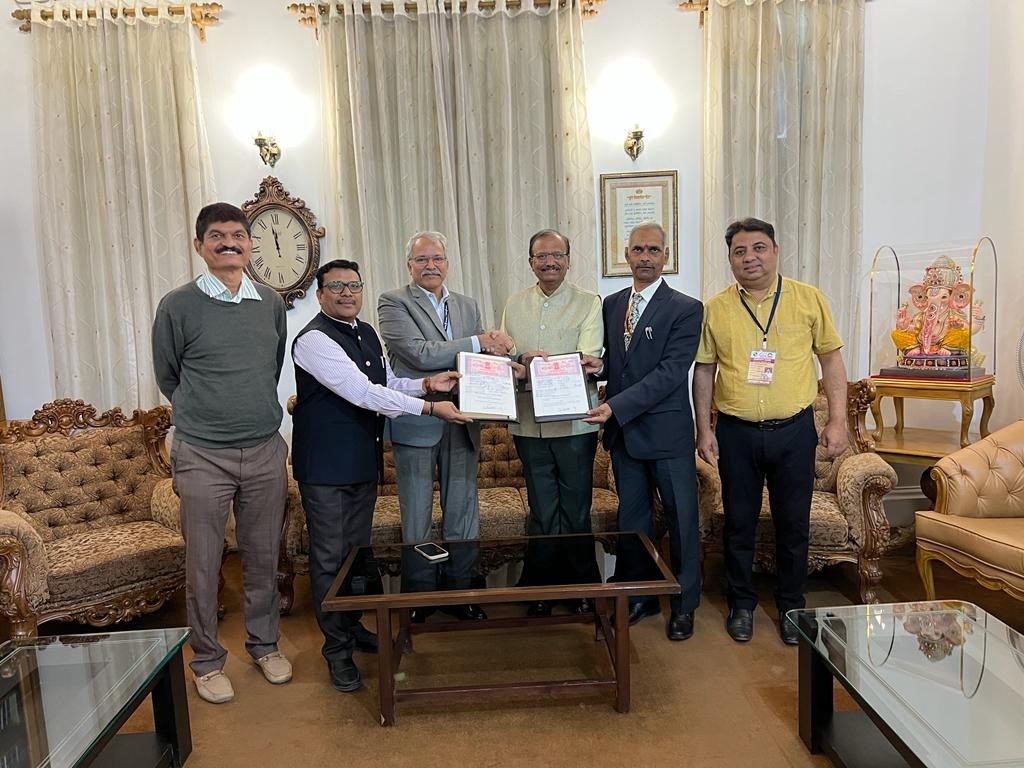 MoU signed between MPKV, Rahuri and DBATU Lonere for Drown, IOT, sensors, robotics technology